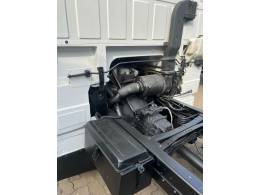 VOLKSWAGEN - 8-140 - 1999/1999 - Branca - Sob Consulta