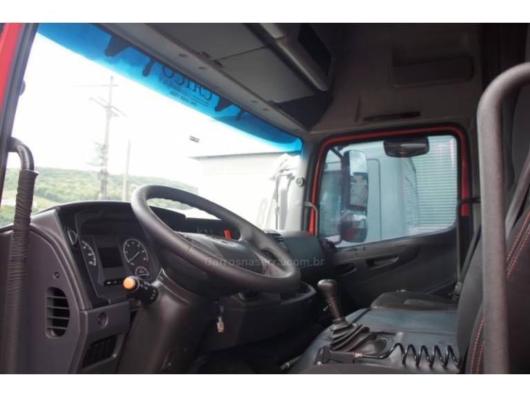 MERCEDES-BENZ - ATEGO 2426 - 2018/2018 - Vermelha - Sob Consulta