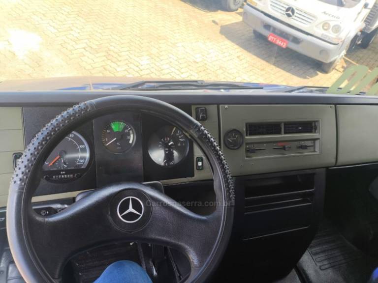 MERCEDES-BENZ - 710 - 2010/2010 - Azul - Sob Consulta