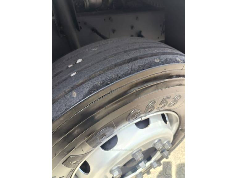 MERCEDES-BENZ - 1718 - 2009/2009 - Branca - Sob Consulta