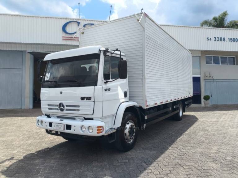 MERCEDES-BENZ - 1718 - 2009/2009 - Branca - Sob Consulta