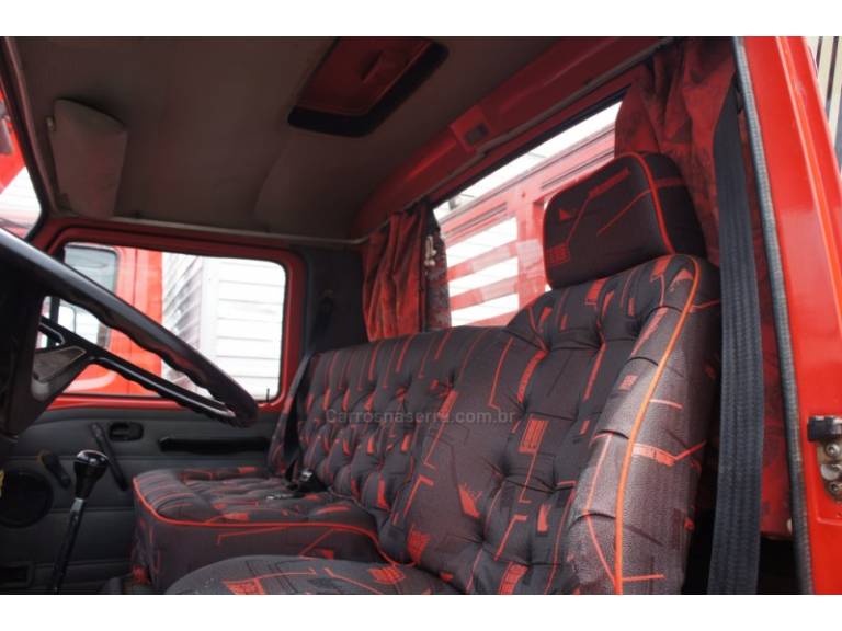 VOLKSWAGEN - 11-130 - 1986/1986 - Vermelha - Sob Consulta