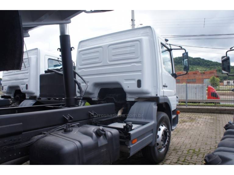 MERCEDES-BENZ - ATEGO 2428 - 2011/2011 - Branca - Sob Consulta