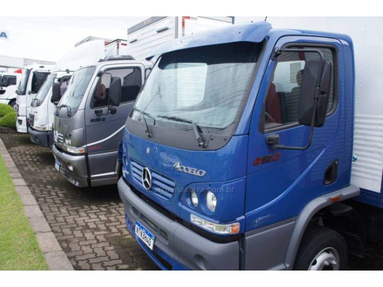 MERCEDES-BENZ - ACCELO 915 - 2010/2010 - Azul - Sob Consulta