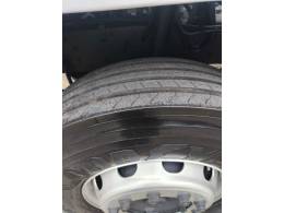 MERCEDES-BENZ - 1718 - 2009/2009 - Branca - Sob Consulta