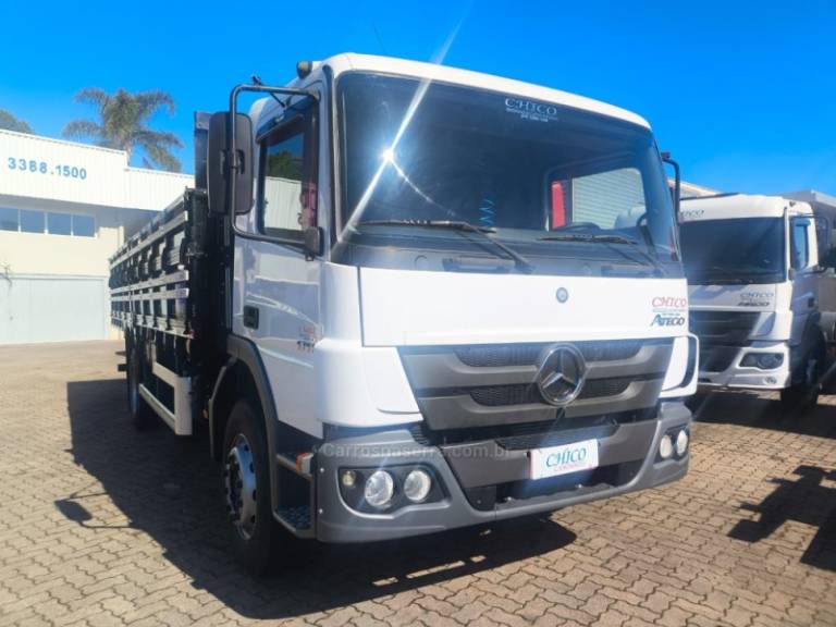MERCEDES-BENZ - ATEGO 1719 - 2012/2012 - Branca - Sob Consulta