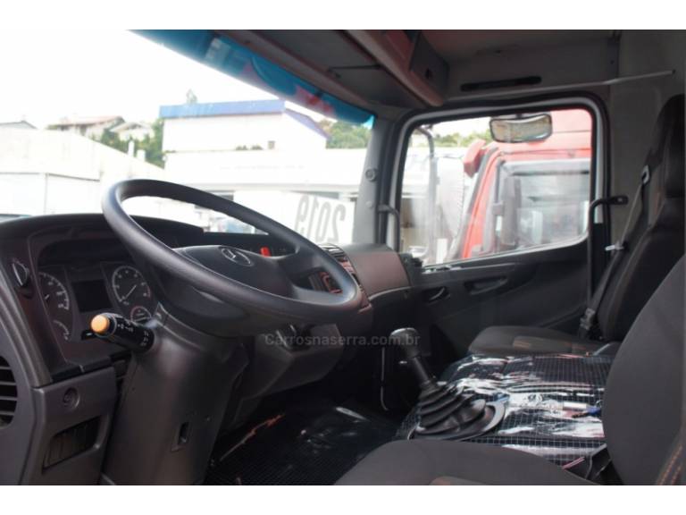 MERCEDES-BENZ - ATEGO 1719 - 2018/2019 - Branca - Sob Consulta