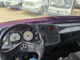 MERCEDES-BENZ - 1718 - 2009/2009 - Branca - Sob Consulta