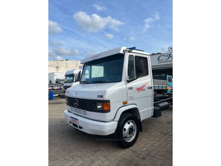 MERCEDES-BENZ - 710 - 2009/2009 - Branca - Sob Consulta